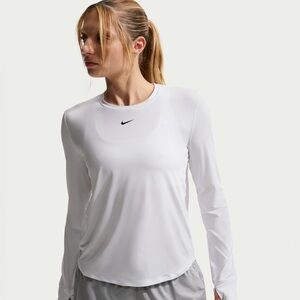 Nike Women’s Dri-FIT Long Sleeve Top 🤍✔️